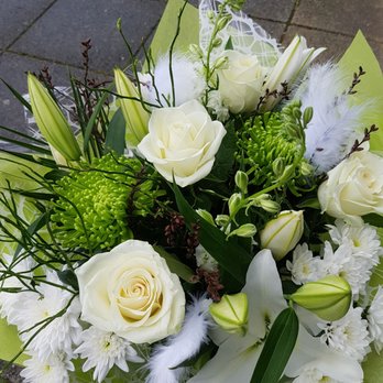 Jazlissa Flowers - Florists Near Me - Clonee, D