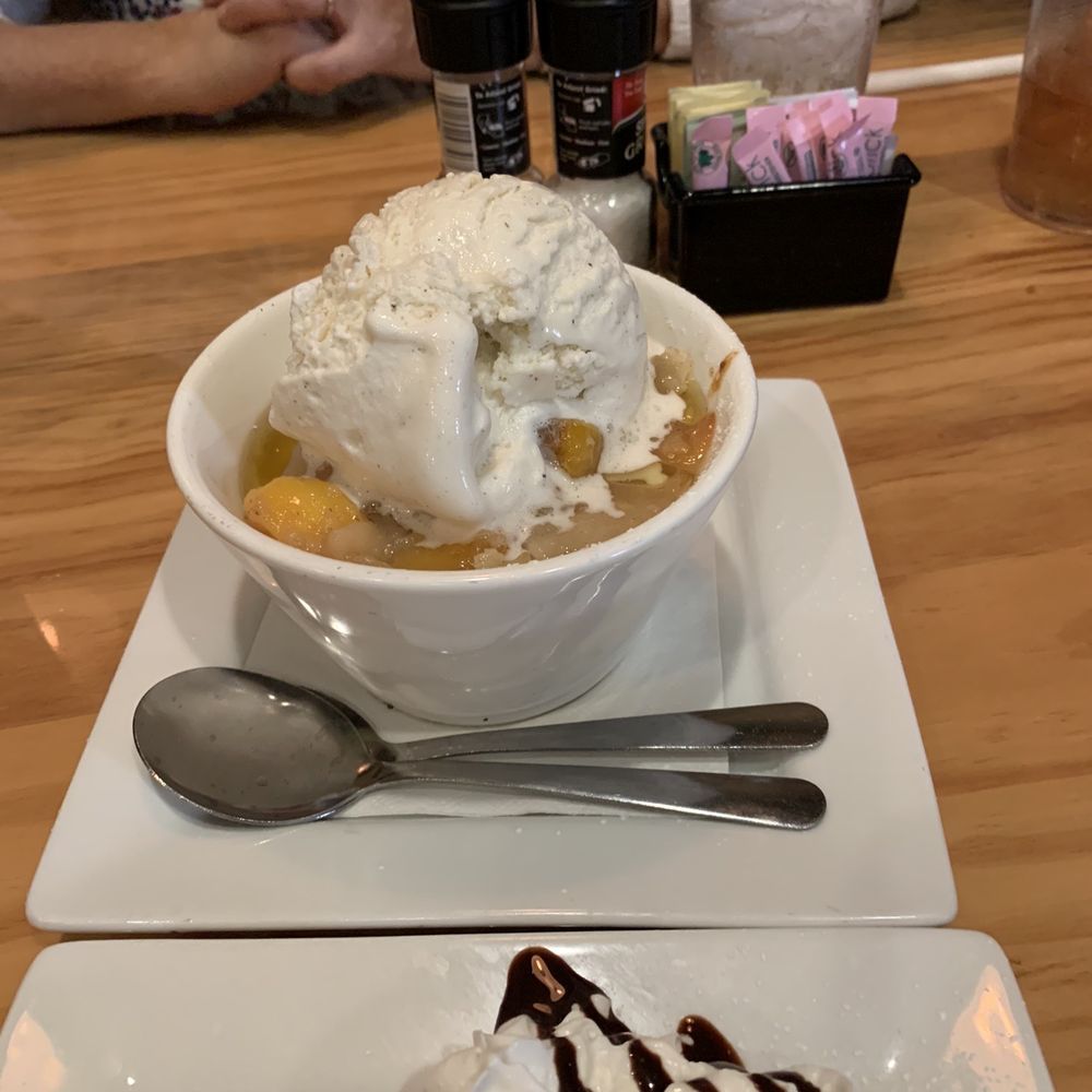 Rustic Table - Peach cobbler - Southern Near Me - Pawleys Island, South Carolina Rustic Table - Peach cobbler - Southern Near Me - Pawleys Island, South Carolina