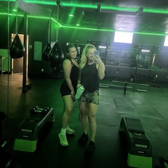 Quadrant Fitness - Gyms Near Me - Clovis, California