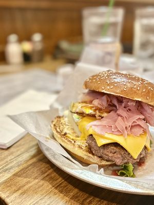 Sesame Burgers & Beer by null