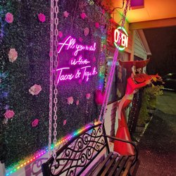 La Morenita Taqueria and Bar - Exterior