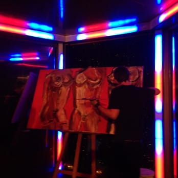 Finalmente - Não há apenas show de travestis. Há muito mais. - Dance Clubs Near Me - Lisbon, 11