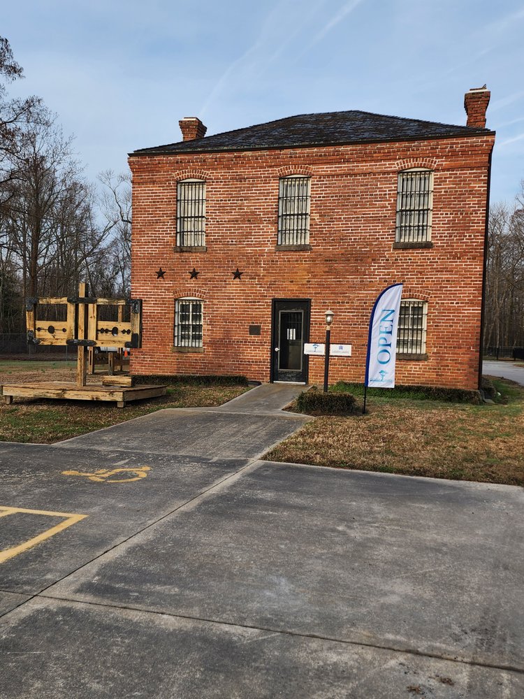 Camden Heritage Museum & Historic Jail