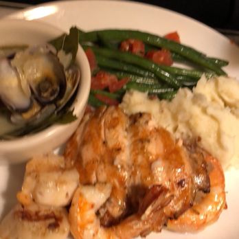 Arnies Restaurant Edmonds - Seafood Near Me - Edmonds, Washington