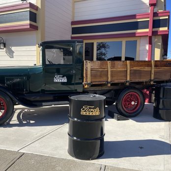 Ford's Garage Lexington - Comfort Food Near Me - Lexington, Kentucky