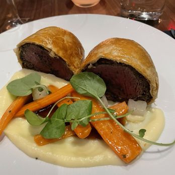 Gordon Ramsay Steak - Beef Wellington - Steakhouses Near Me - North Kansas City, Missouri Gordon Ramsay Steak - Beef Wellington - Steakhouses Near Me - North Kansas City, Missouri