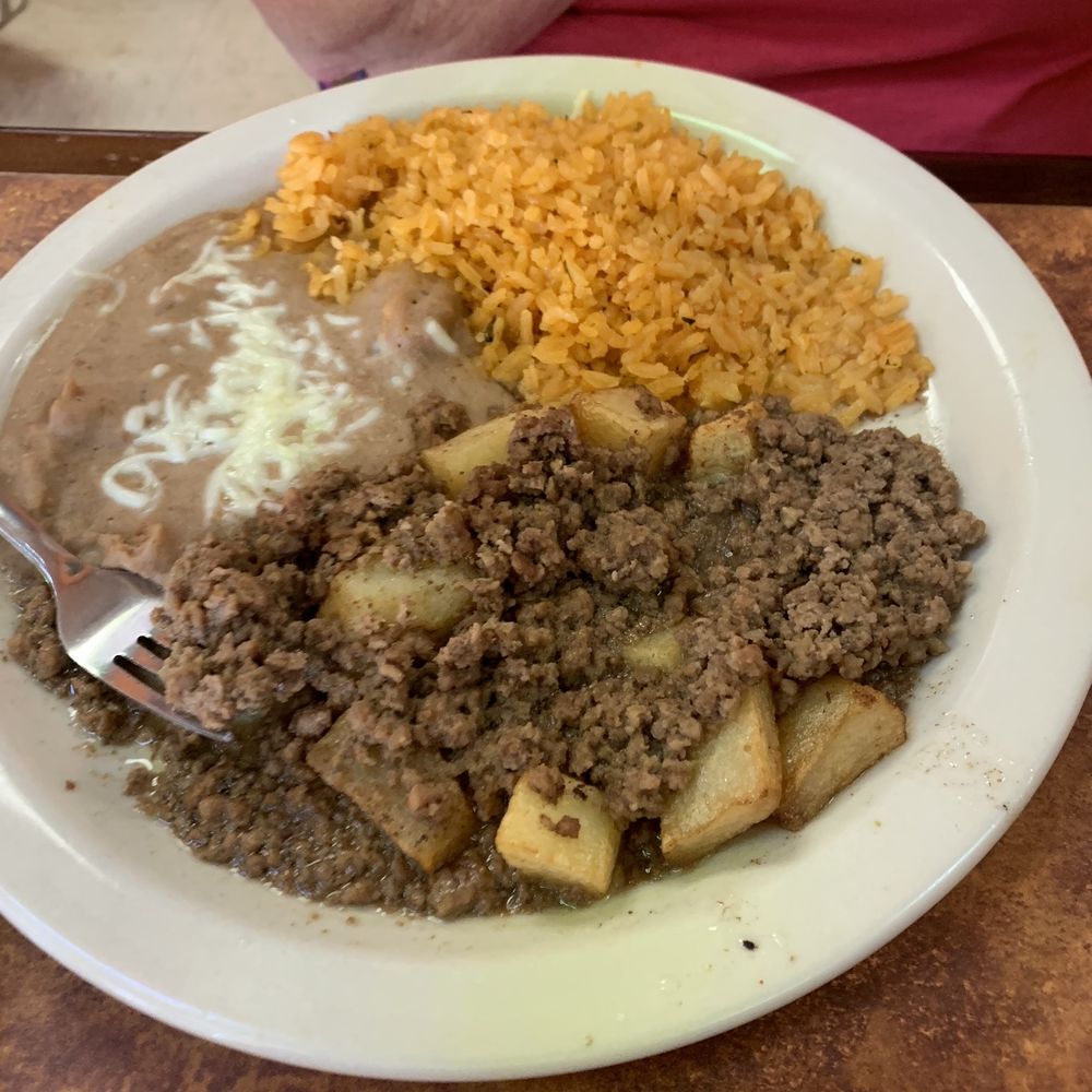 La Bella Mexican Restaurant - Glenda finished her Picadillo plate in no time! - Tex-Mex Near Me - Abilene, Texas La Bella Mexican Restaurant - Glenda finished her Picadillo plate in no time! - Tex-Mex Near Me - Abilene, Texas