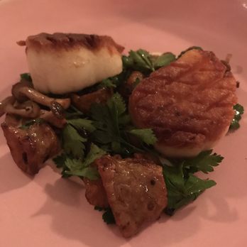 Grey Gardens - Scallops - Wine Bars Near Me - Toronto, Ontario Grey Gardens - Scallops - Wine Bars Near Me - Toronto, Ontario
