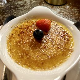 Passionfruit vanilla crème brûlée Passionfruit vanilla crème brûlée