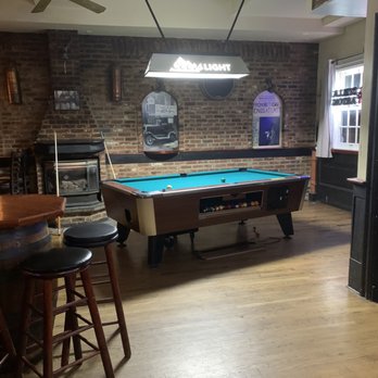 The Alibi - Interior - Bars Near Me - Yonkers, New York