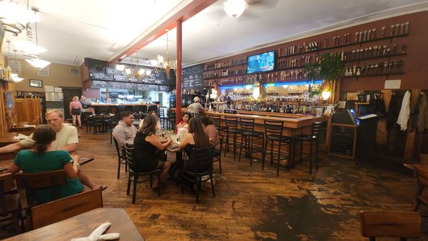 Currents Restaurant by null