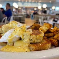 Eggs Up Grill - Crab Cake Benedict