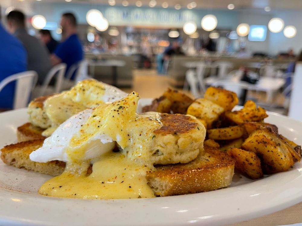 Eggs Up Grill Logo