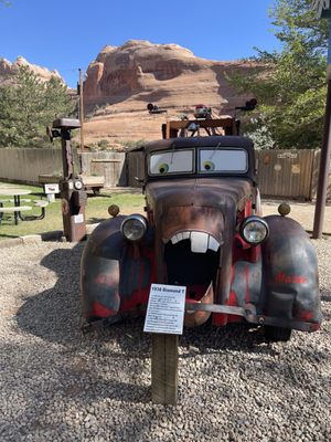 Hole 'N' The Rock by null