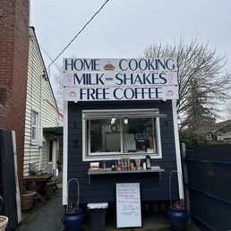 Outside of Nana's Outside of Nana's