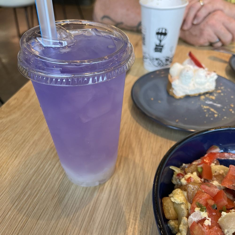 Lychee refresher and mocha