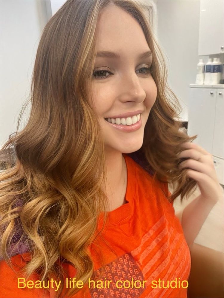 Beauty Life Hair Color Studio Logo