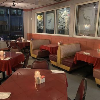 Pita Stop - Dining area - Mediterranean Near Me - Birmingham, Alabama