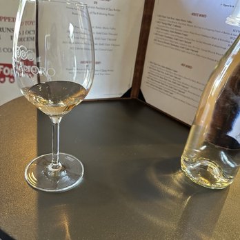 Costa De Oro Wine Tasting - Wine Tasting Room Near Me - Santa Maria, California