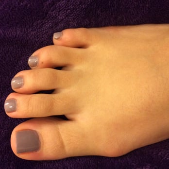 Diamond Nails - Notice how the topcoat is missing around the edges of my nails, most visible on the right side of my big toe nail. - Nail Salons Near Me - Fullerton, California Diamond Nails - Notice how the topcoat is missing around the edges of my nails, most visible on the right side of my big toe nail. - Nail Salons Near Me - Fullerton, California
