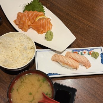 Izakaya - Salmon Sashimi Plate (10) & Seared Salmon Nigiri / sides of rice & miso soup - Japanese Near Me - San Jose, California Izakaya - Salmon Sashimi Plate (10) & Seared Salmon Nigiri / sides of rice & miso soup - Japanese Near Me - San Jose, California