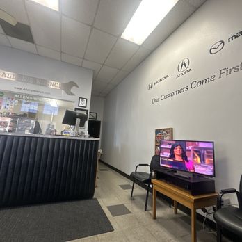 Allen's Wrench - Waiting room - Auto Repair Near Me - San Marcos, California