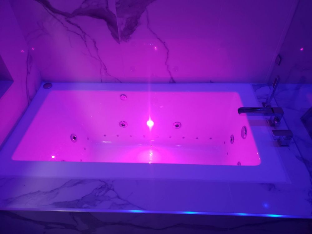 Slide of WR Solutions and Remodeling