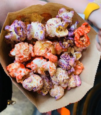 Kat Saka's Kettle by null