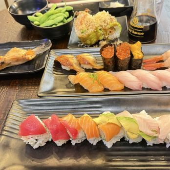 Sumo AYCE Sushi - Premium nigiri sushi- salmon, urchin, sweet shrimp rainbow roll - Japanese Near Me - Honolulu, Hawaii Sumo AYCE Sushi - Premium nigiri sushi- salmon, urchin, sweet shrimp rainbow roll - Japanese Near Me - Honolulu, Hawaii