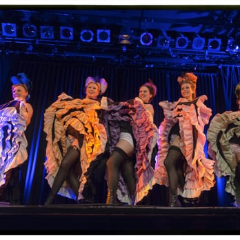 Vintage Dance Studio - Münchens French Cancan Showtanzgruppe "Dixie's Cancan", buchbar mit 2-6 Tänzerinnen. Foto: Martin Dürr - Dance Schools Near Me - Munich, BY