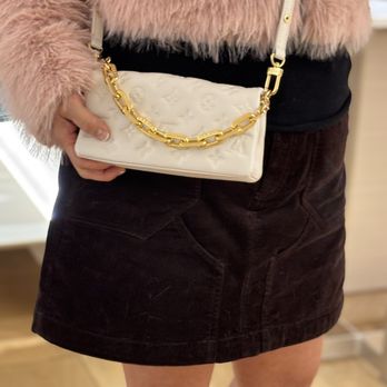 Louis Vuitton Seattle Bravern - Lambskin - Leather Goods Near Me - Bellevue, Washington Louis Vuitton Seattle Bravern - Lambskin - Leather Goods Near Me - Bellevue, Washington