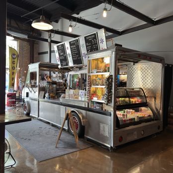 Werewolf Coffee Bar - Order area - Coffee & Tea Near Me - Chicago, Illinois