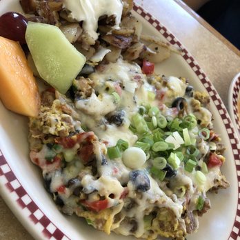Hallie's Diner - Italian scramble - American Near Me - Petaluma, California