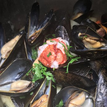 Flex Mussels - Mussels - with lobster (aka Maine Mussels) - Seafood Near Me - New York, New York Flex Mussels - Mussels - with lobster (aka Maine Mussels) - Seafood Near Me - New York, New York