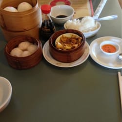 HK Jade Express - Weekend dim-sum menu items, Shrimp dumplings, Chinese cream bun, curried squid and white rice.