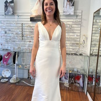 Paris Connection Bridal - Fit/flare
Justin Alexander - Jewelry Near Me - San Francisco, California Paris Connection Bridal - Fit/flare
Justin Alexander - Jewelry Near Me - San Francisco, California