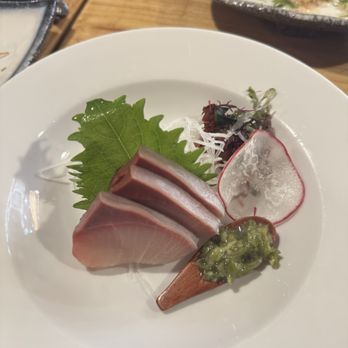 Sushi Kawa - Hamachi sashimi - Sushi Bars Near Me - Sacramento, California Sushi Kawa - Hamachi sashimi - Sushi Bars Near Me - Sacramento, California