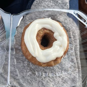 Red Captain Coffee Company - Cranberry orange cronut - Coffee & Tea Near Me - Tucson, Arizona Red Captain Coffee Company - Cranberry orange cronut - Coffee & Tea Near Me - Tucson, Arizona