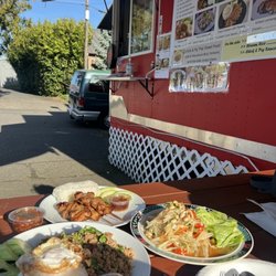 Chick & Pig Thai Street Food - Outdoor seating
