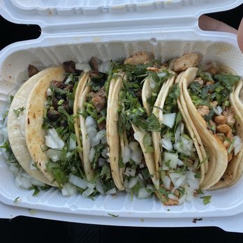 Tacos El Bronco - Steak Tacos Chicken Taco Make sure you ask for the Green Sauce!!!! It's amazing!!!! - Mexican Near Me - Brooklyn, New York Tacos El Bronco - Steak Tacos Chicken Taco Make sure you ask for the Green Sauce!!!! It's amazing!!!! - Mexican Near Me - Brooklyn, New York