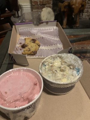 Insomnia Cookies by null