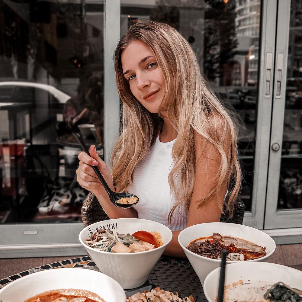 Me and my vegetarian ramen :) Me and my vegetarian ramen :)