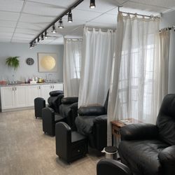Fingers Faces & Feet - Our pedicure room