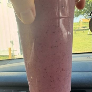 Lake Bowls - Mixed Berry Smoothie - Food Trucks Near Me - Frankfort, Michigan Lake Bowls - Mixed Berry Smoothie - Food Trucks Near Me - Frankfort, Michigan