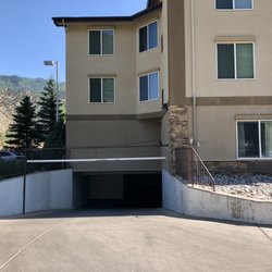 There's some underground parking in addition to the surface lot. One night, there was no parking, so we parked at Dairy Queen