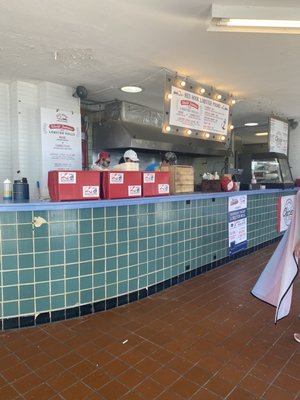 Low Tide Bar by null