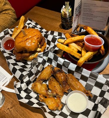 Rear End Gastropub & Garage by null