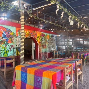 Meztli - Mexican Near Me - San Martín Centro, MEX