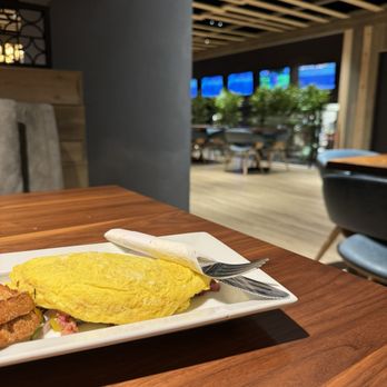 Midtown Athletic Club - Omlette - Gyms Near Me - Rochester, New York Midtown Athletic Club - Omlette - Gyms Near Me - Rochester, New York