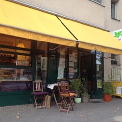 Biomarkt - Cappuccino und Zimtbrötchen von beumer lutum. Lecker.